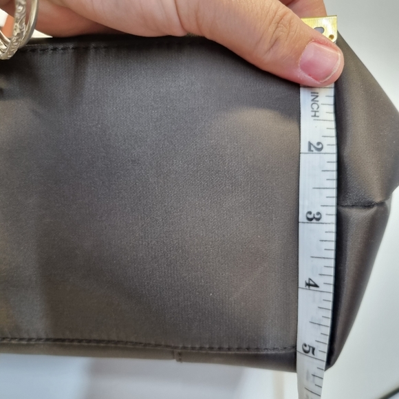 Hexagona Hand Bag Tote Leather Handles Amd Accents Silver Tone Hardwear - Picture 10 of 10